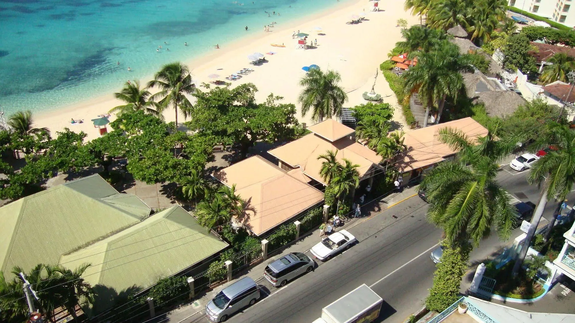 Ocean Suite Beach Front At Mobay Club Montego Bay Apartment